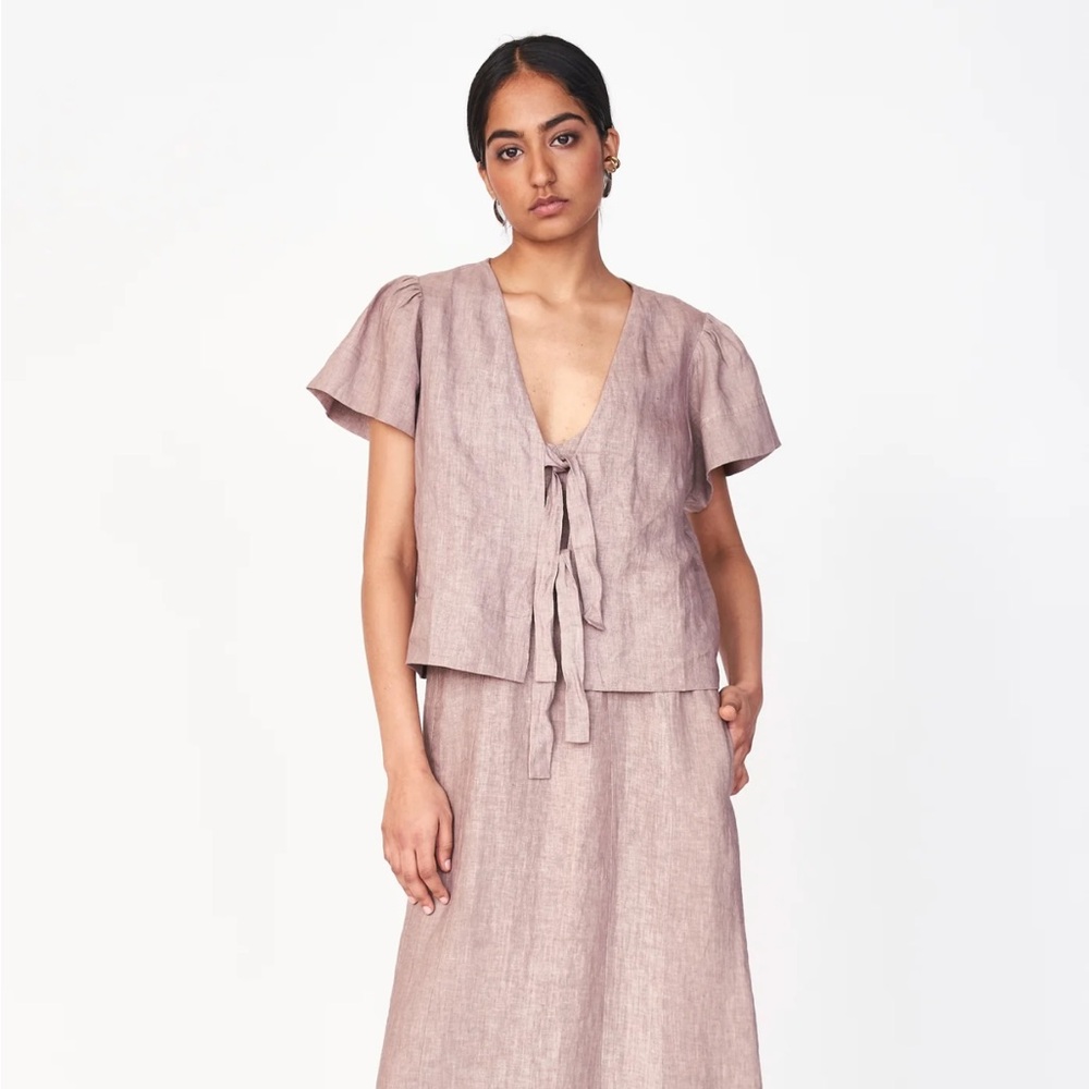 NWT! MIRTH TROPEZ TOP IN MUSHROOM LINEN